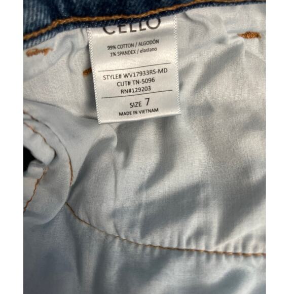 CELLO Stretch Super High Rise Destroyed Dad‎ Jeans Button Fly Medium Wash Size 7 - Picture 8 of 10